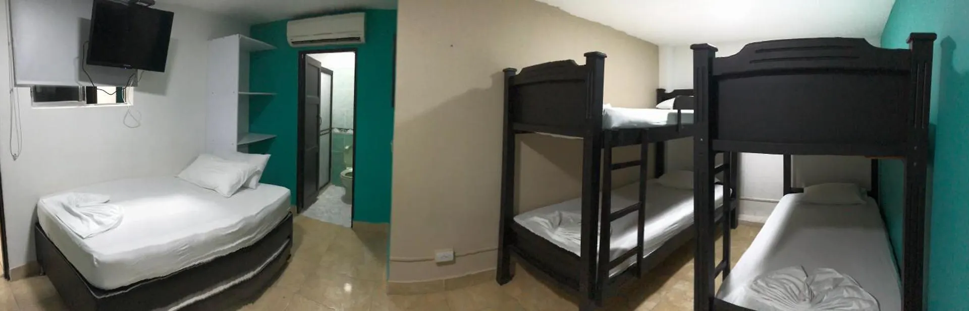 Hotel Aqua Lux Medellín 2*,  Colombia