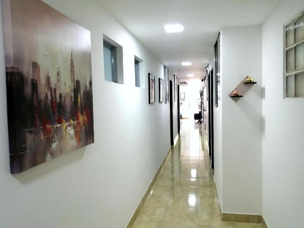 Hotel Aqua Lux Medellín