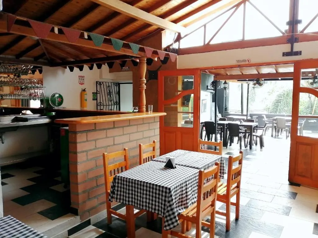 **  Hotel Aqua Lux Medellín Colombia