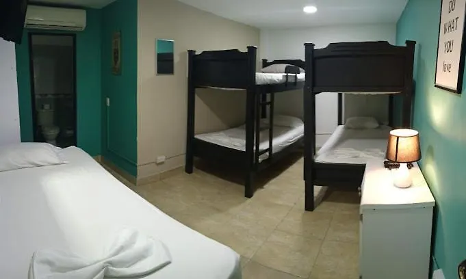 Hotel Aqua Lux Medellín