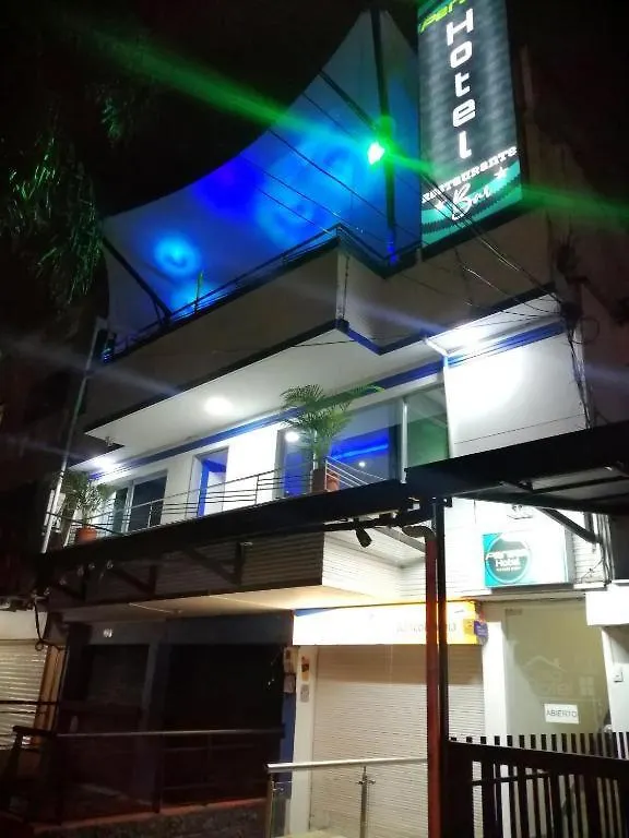Hotel Aqua Lux 메딜린
